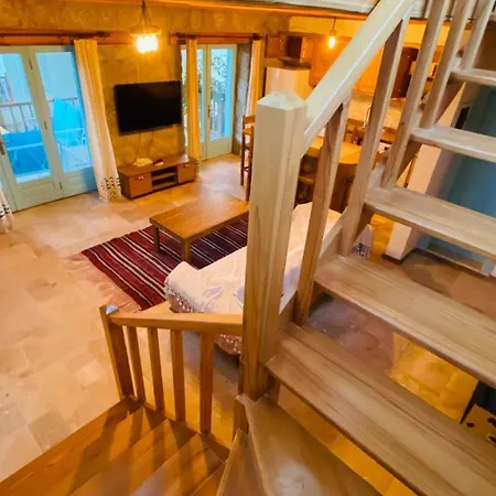 Holiday home Mazi Stone Aparts *